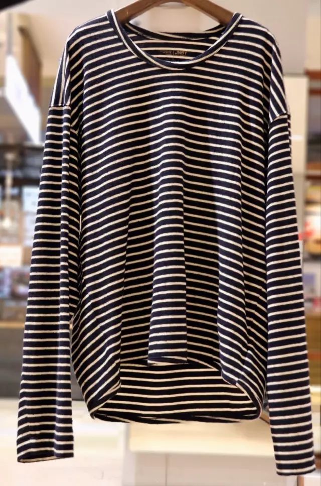 花一件钱买三件衣服,花一件的钱拿两件