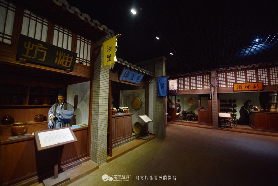 桃林胜过杏花村，给你一帘幽梦