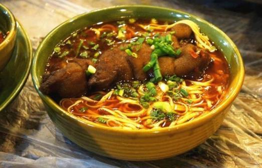 美好的假期从一束花开始,美好的假期从早餐开始