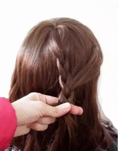 披头散发怎么扎头发好看,披头散发的头发教程