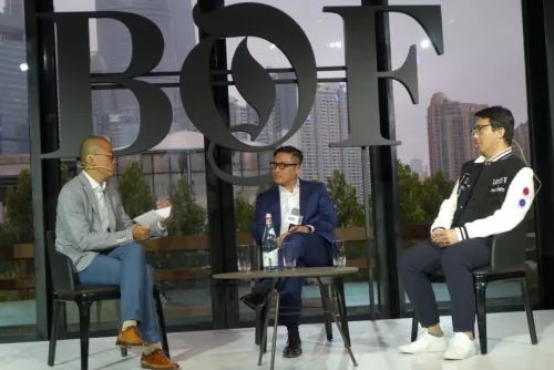 bof鏃惰鍟嗕笟璇勪环鑲栨垬绫冲叞涔嬭,绗笁灞奲of璁洪亾宄颁細