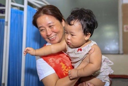 我身边的十九大代表（九）｜陈萍：从下岗工人到客运站的“活地图”