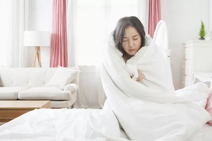 冬天手脚冰凉的最有效调理方法,手脚冰凉养生提高免疫力