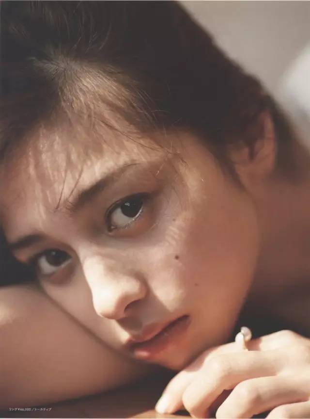 透明感女孩的特点,女生说透明感什么意思