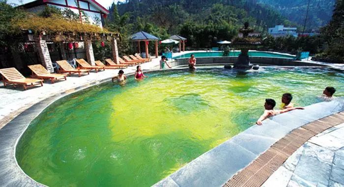 好冷，温泉泡起！这几个水优景美的“汤池子”距成都市区都不远哦~