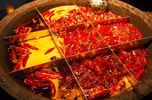 重庆火锅和四川火锅谁才是正宗的,正宗重庆火锅vs长沙重庆火锅