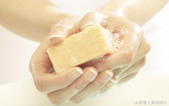 被蚊虫叮咬之后最有效的止痒方法,被蚊虫叮咬快速止痒消肿的办法