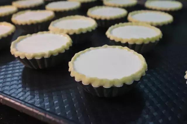 工厂制作蛋挞皮的全过程,东莞手工蛋挞