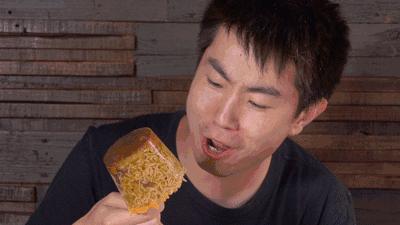 我把整个超市扔进了冷冻室，没想到还挺好吃