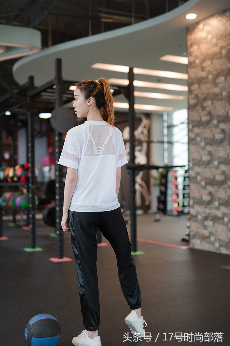 瑜伽健身运动背心女最新款,瑜伽背心女美背透气速干