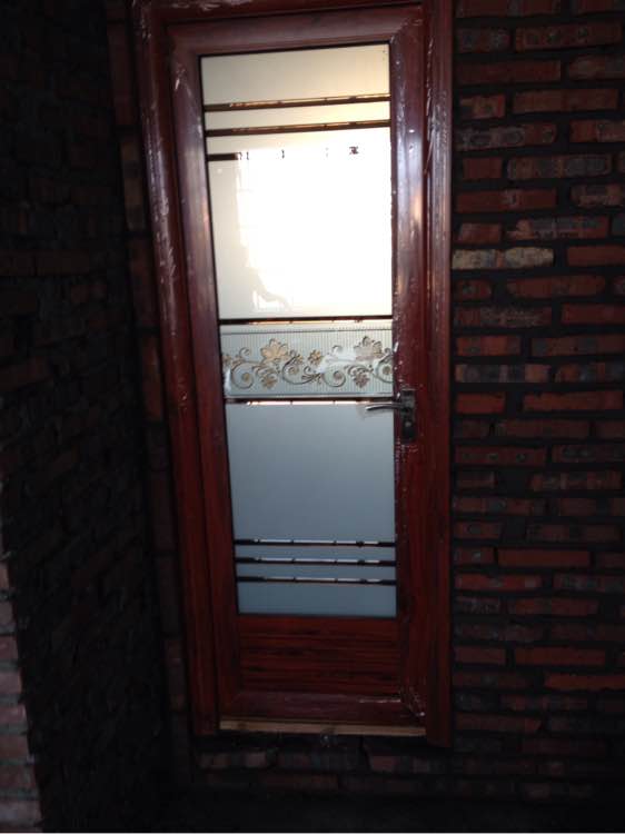 城市女孩看不上农村男友,城市女人看不上农村女人