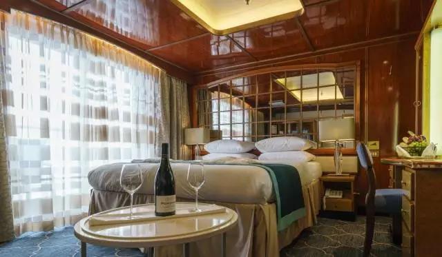 极地探险队员,极地探险邮轮旅行