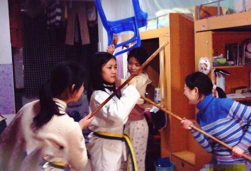 怀念读书生活的宿舍小*人贱**