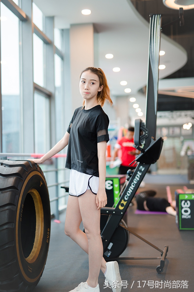 瑜伽女神运动健身夏季韩版速干透气性感背心，穿出你的优雅与文静！