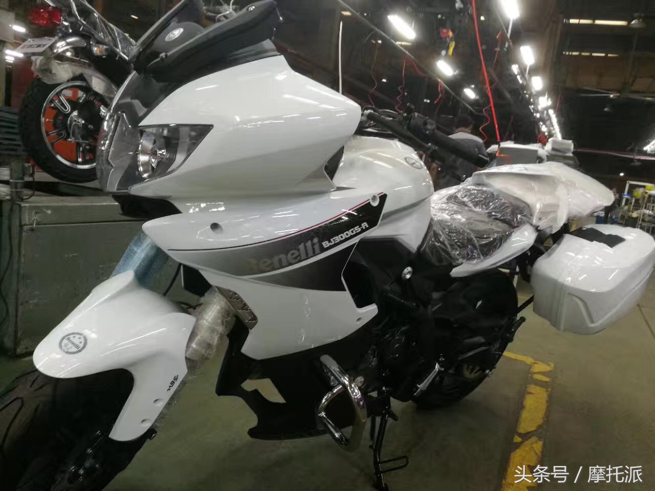 贝纳利300巡航摩托车价格表,贝纳利300和豪爵250哪个好