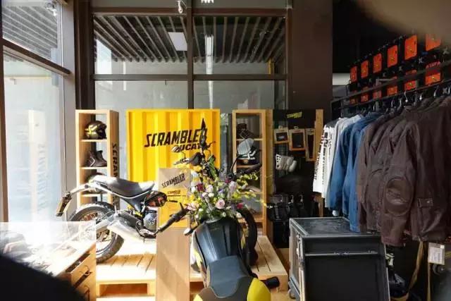 杜卡迪车型950,杜卡迪multistrada950坐姿