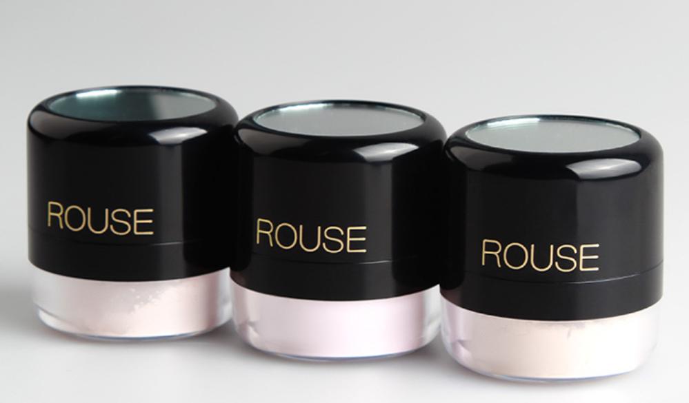 天气一热脸就油得很严重,天气热擦什么才不会脱妆