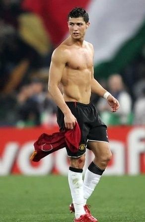 足球上的绝代双骄之一-克里斯蒂亚诺·罗纳尔多