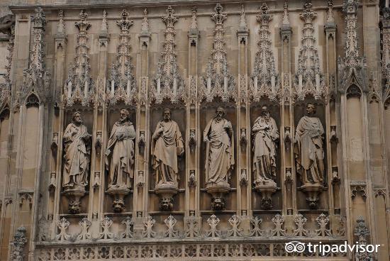 这部堪比英国《西游记》的小说流行20年,14个骨灰级粉丝的打卡地,你懂得!