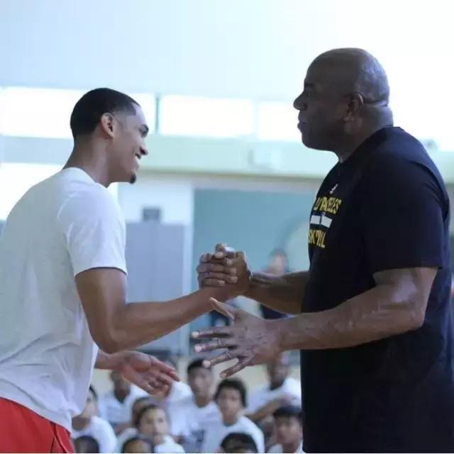 湖人队17号秀最新消息,湖人24号最新消息