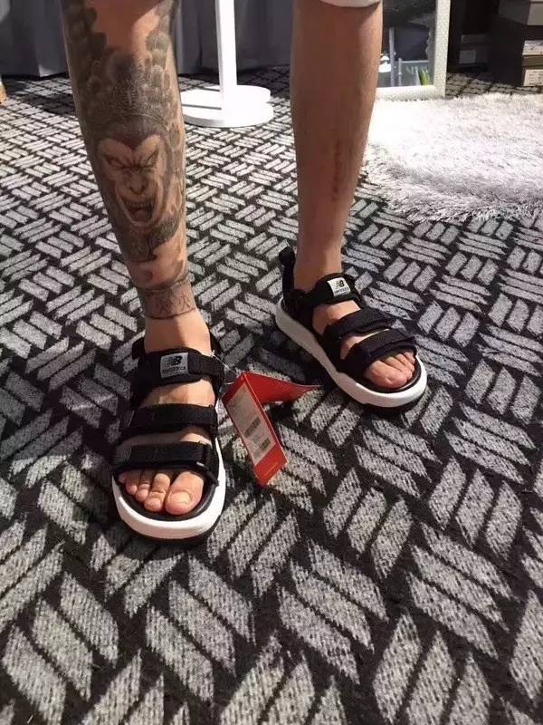 夏天选这几款凉鞋好穿还好潮,2020夏最火凉鞋