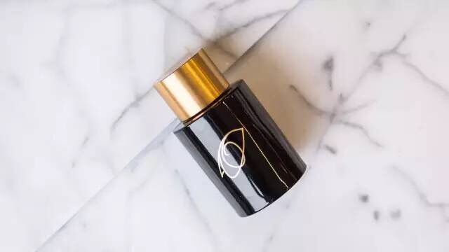 叫你买瓶香水送对象，除了香奈儿5号你是不是又懵逼了？普及那些你少有听闻的大品牌香水