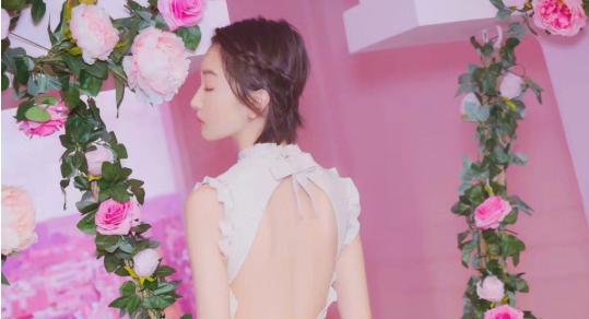 周冬雨侧编刘海发型,周冬雨早期同款发型八字韩式刘海