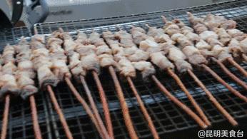 隐藏在昆明村庄里的3家烤羊店，老司机用3个月才找到的