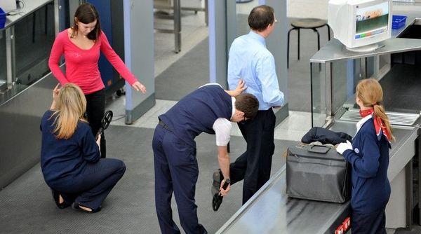 留学生入境行李被海关扣了怎么办,美国留学生入境小黑屋