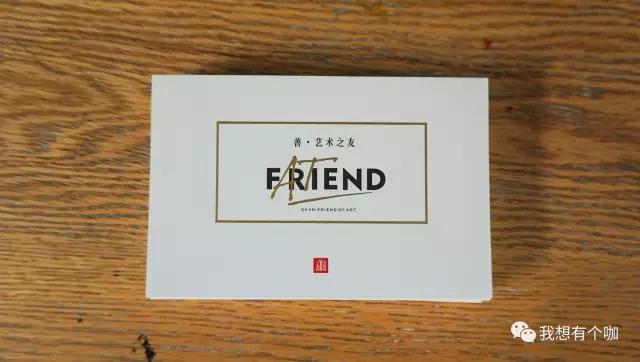 他辞去国企高管工作，把独立电影社搬进可以画画、喝咖啡的美术馆