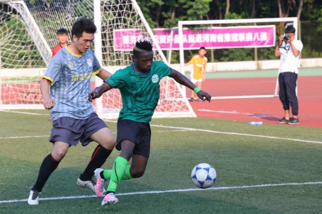 鏂颁埂鏅嬬骇鍥涘己,鏂颁埂涓诲満娌冲崡寤轰笟