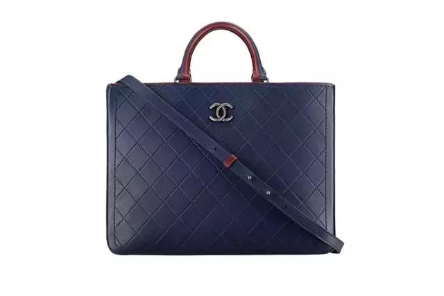 猎新日更｜FENDI、Chloe、Chanel早秋最新包！“包”治百病！