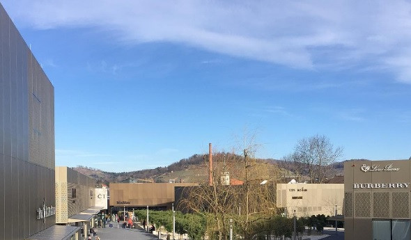 逛奥特莱斯商场攻略,中国奥特莱斯购物攻略