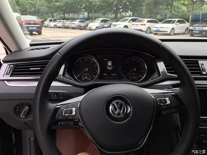 帕萨特330tsi精英版驾驶体验,帕萨特330tsi普通精英版评测