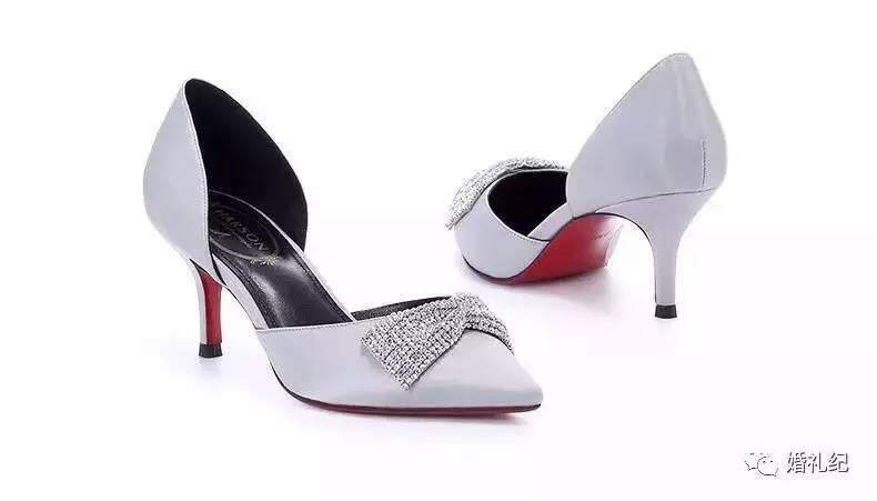 几百块买明星同款婚鞋,明星同款鞋一千元