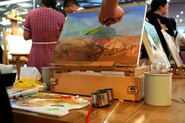 鑸屽皷涓婄殑鍗楅棬,鑸屽皷涓婄殑鍗楅棬缇庨鍥㈣喘