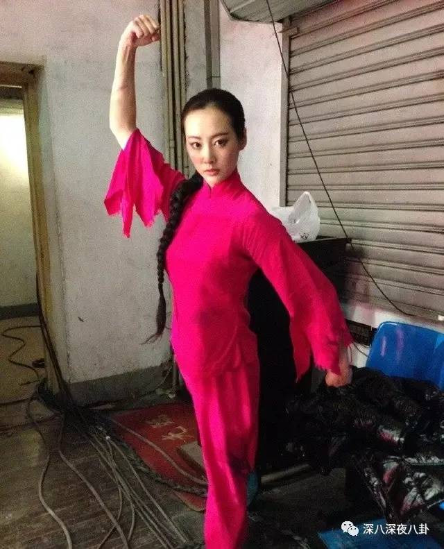 自从割双眼皮不算整容之后，娱乐圈不微调的女演员是真·不存在