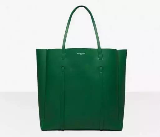 国内外差价最大的产品,哪个国家的品牌包包便宜