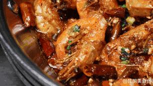 摸着良心讲，昆明关上某饭店，虾肉好吃到甩市区饭店10多条街