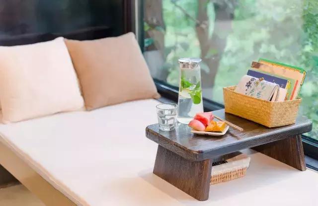 “麻麻,那是什么花?”“麻麻花呀!”