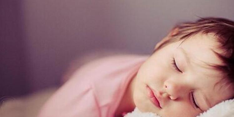 睡眠不足脱发怎样才能长出头发,脱发跟睡眠有关系吗