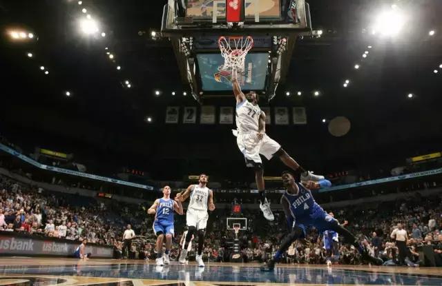 欧文想要4年1.98亿顶薪合同,如果欧文表现好以后能拿到顶薪吗