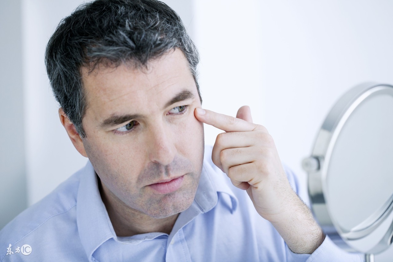 如何修复毛孔粗大和痘坑,痘坑痘印毛孔粗大的区别