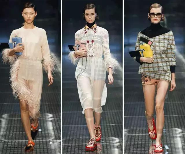 手拎高级感迷你小包包,高级感超迷你小包包