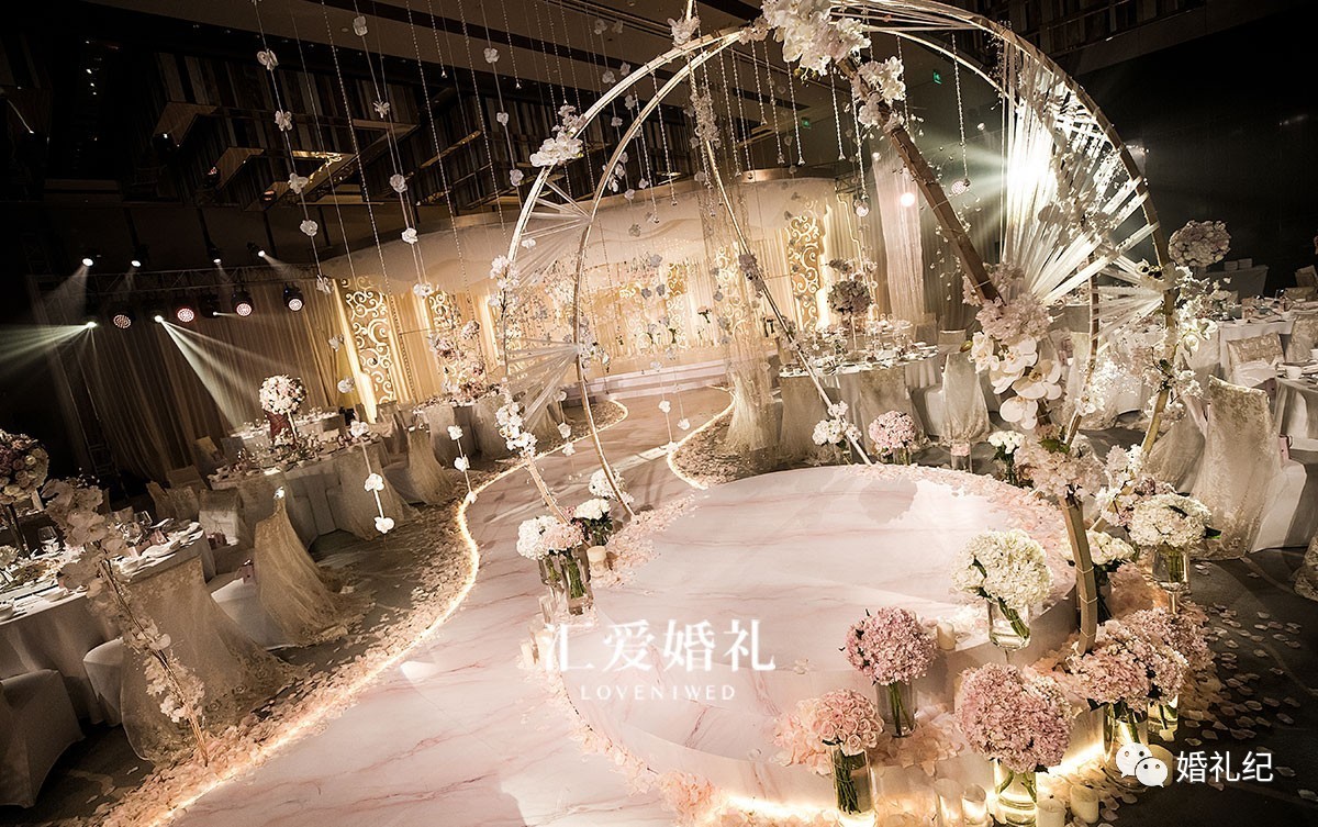 婚礼除了现场布置还有啥,一场婚礼最重要的不是布景