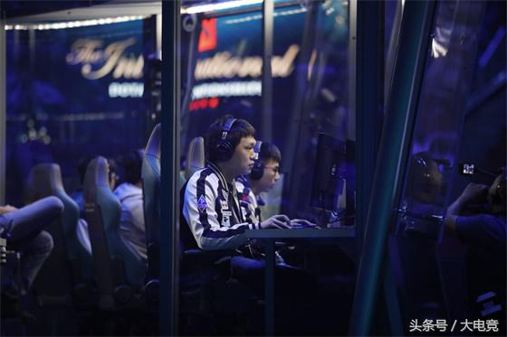 ti7闃靛,ti7nb鎴橀槦