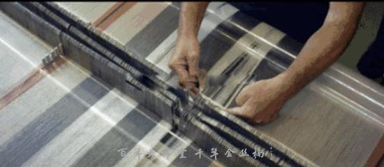 天气冷了围上围巾,围巾围住的是什么