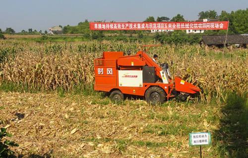 玉米收获机有哪些问题,玉米收获机哪款最好