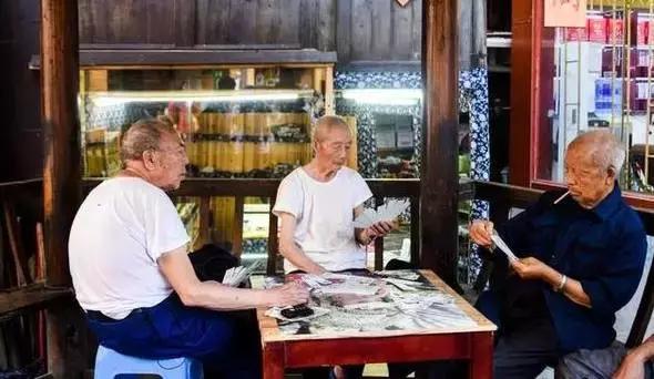 世界上有两个苦难的民族苗族,苗族是一个世界性民族