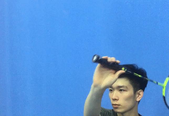 肖杰羽毛球反手高远球教学视频,羽毛球反手发力技巧演示高远球